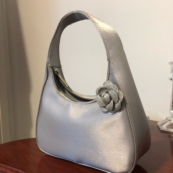 Cute sterling purse - Picture 2 of 3